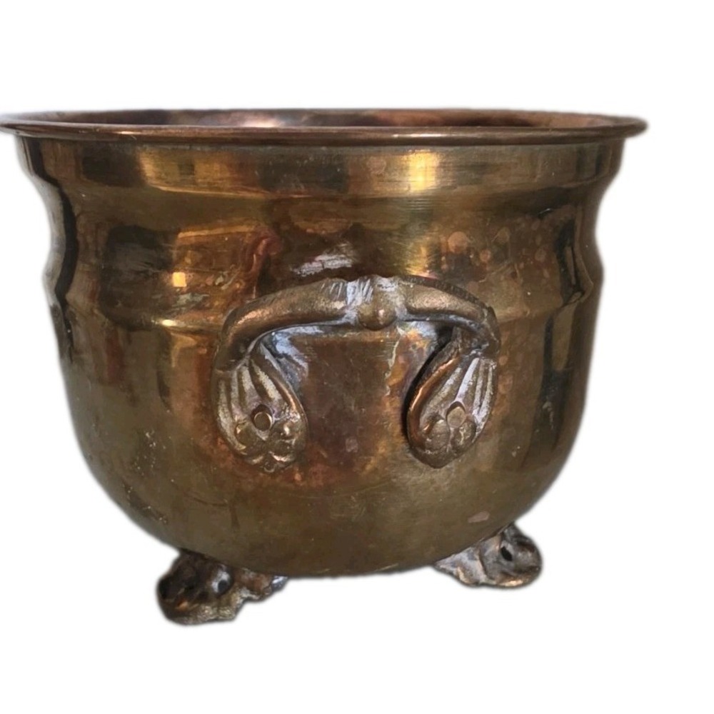 VTG Brass Footed Planter Ornate cachepot Cauldron Pot Handle Patina Cottagecore